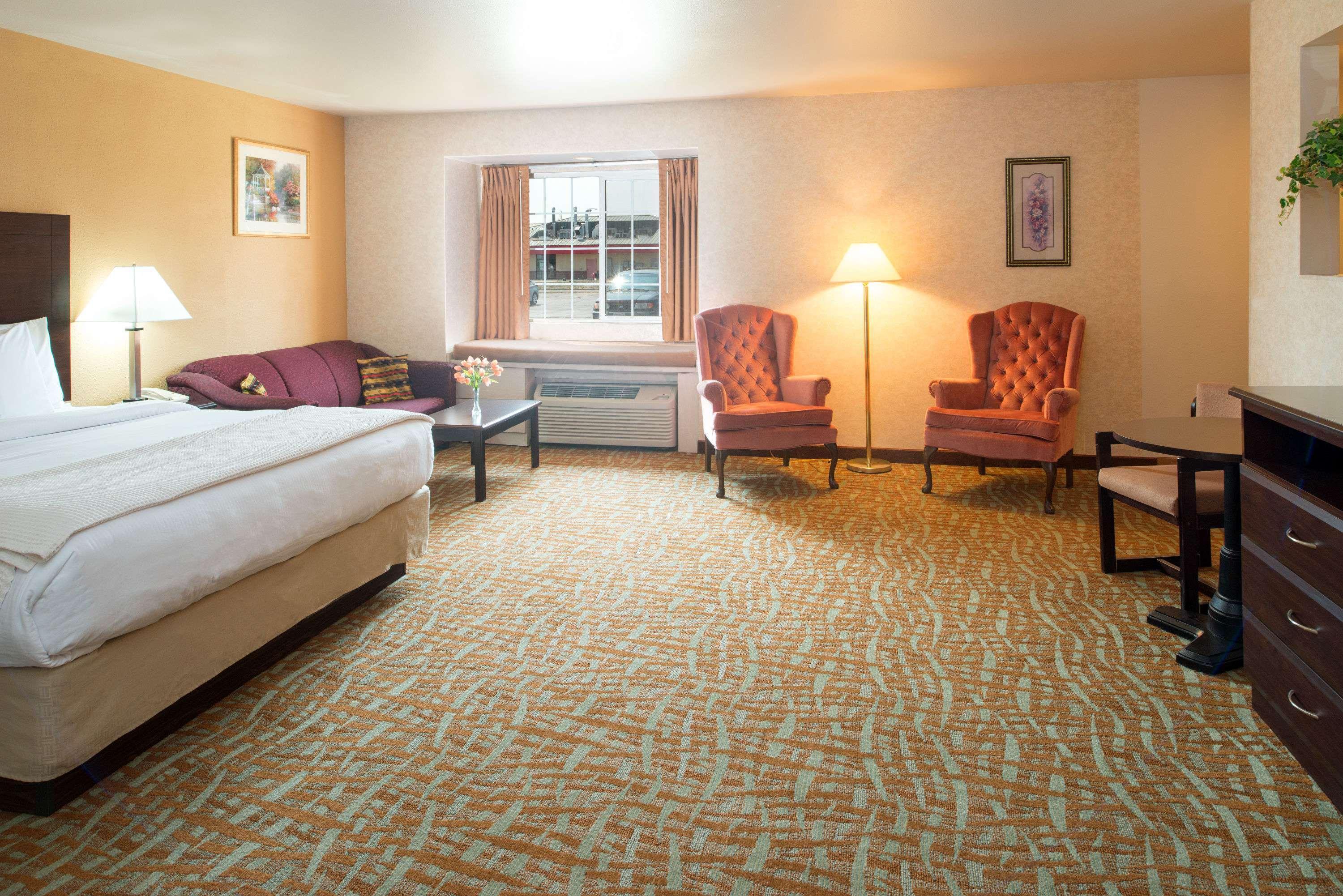 Days Inn & Suites By Wyndham Spokane Airport Airway Heights Exterior photo
